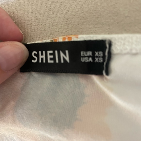 NWOT Shein sunflower bandeau top, size xs - Picture 3 of 5